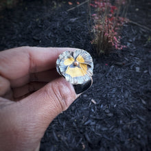 Load image into Gallery viewer, Pansy Flower Ring
